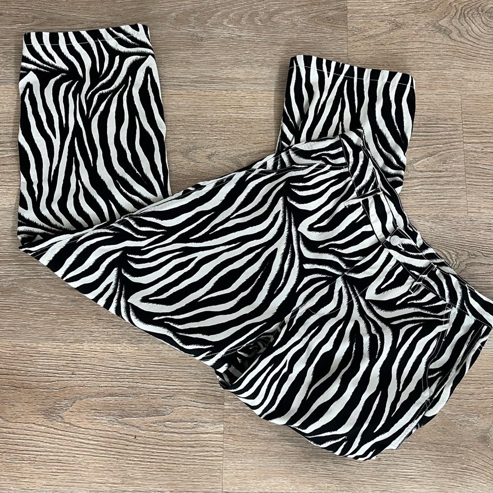 BDG Leila Zebra Print Carpenter Cargo Pants | Size 30 Urban Outfitters - Picture 9 of 15